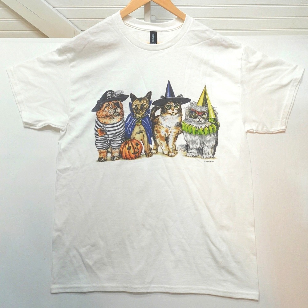 New Halloween T-shirt Men's Large Cats in Costumes Karen of Kama Whimsy Print
